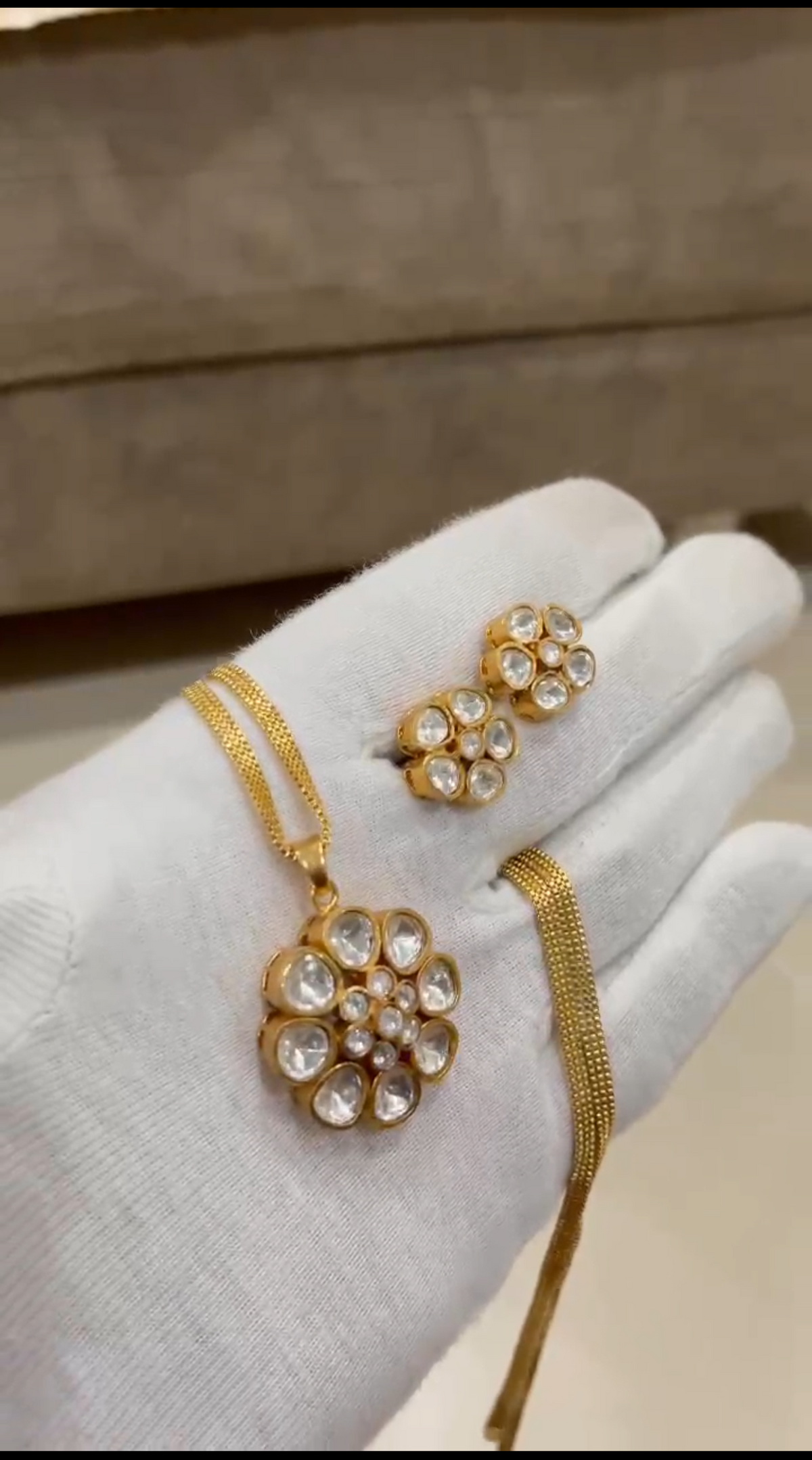 Beautiful polki Kundan pendant set with three layer chain24inch