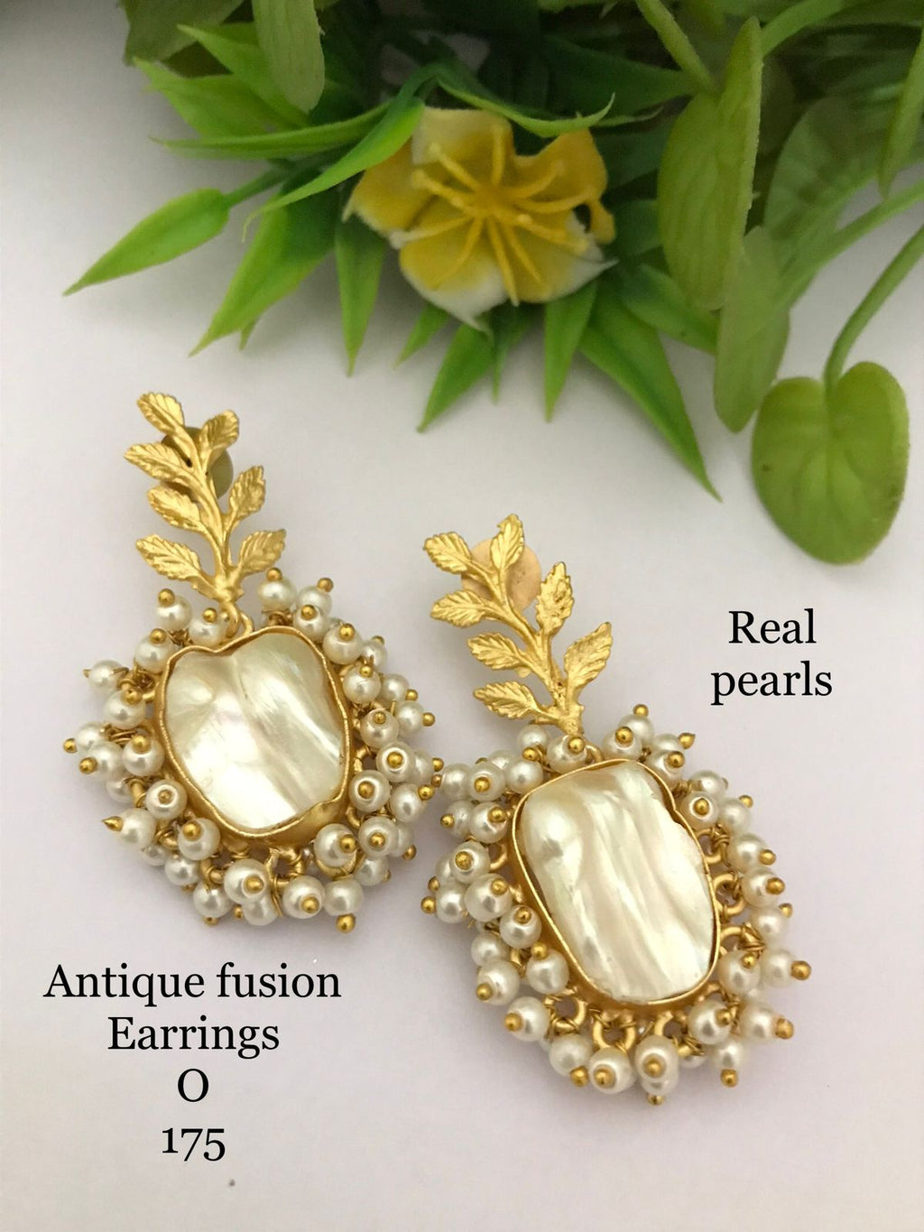 Vintage Leaf Design Pearl Cluster Earrings – Antique Gold