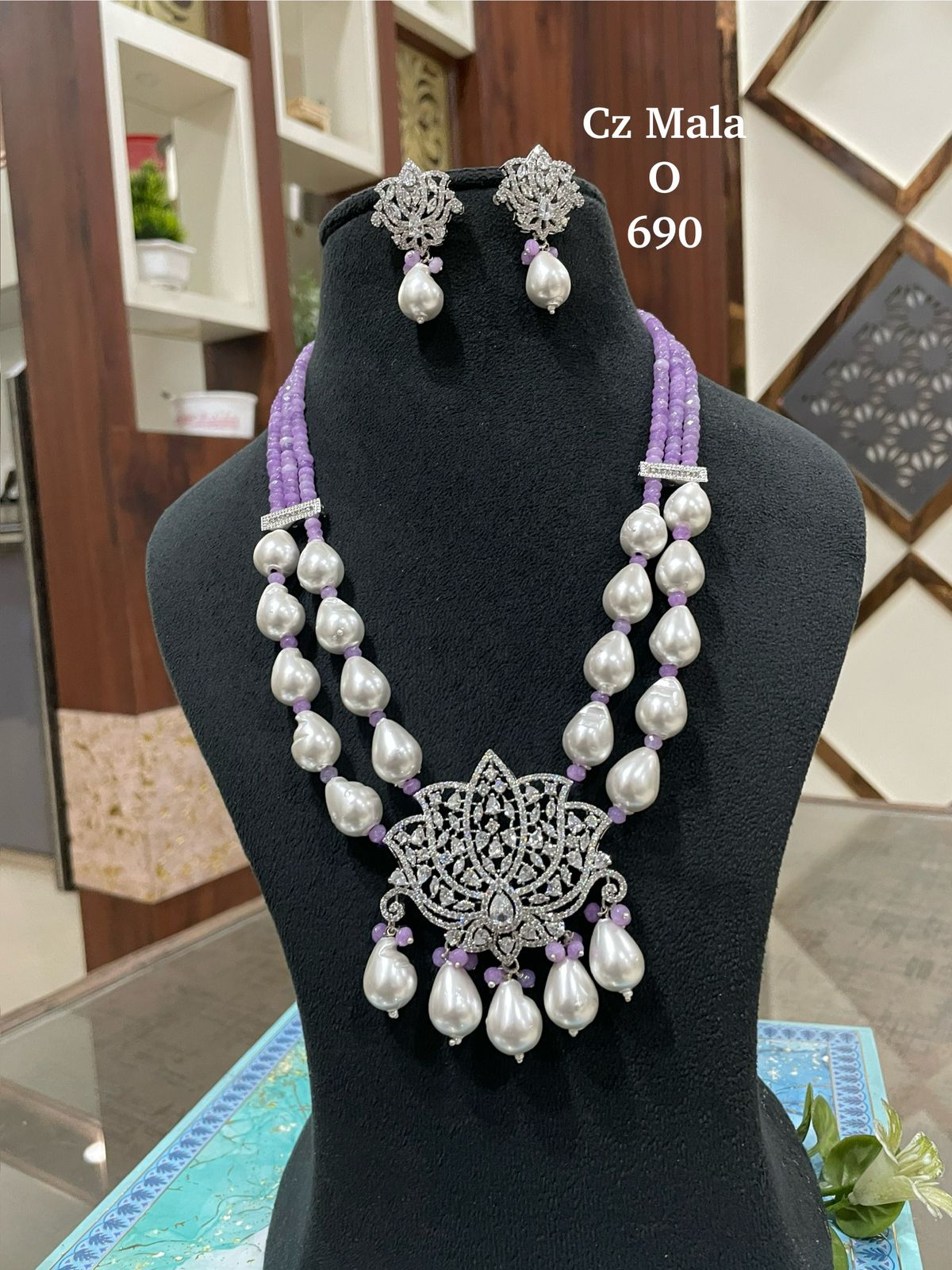 Lotus CZ Pendant Lavender Onyx & Shell Pearl Mala Set - 22 Inch - AAA Quality