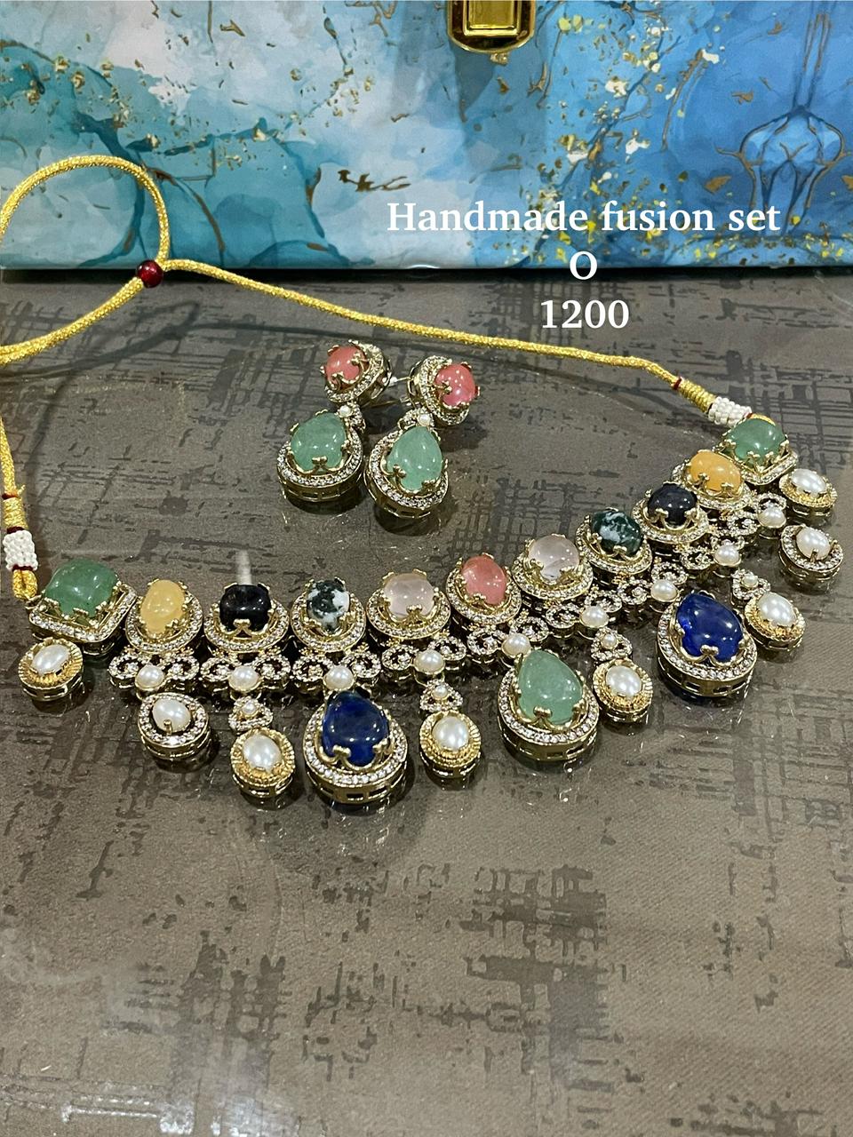 Rang Noor – Handmade Multicolor Fusion Necklace Set