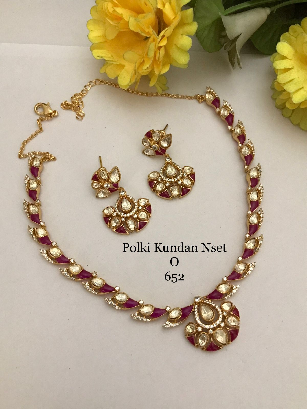Emerald Petal Polki Kundan Necklace Set