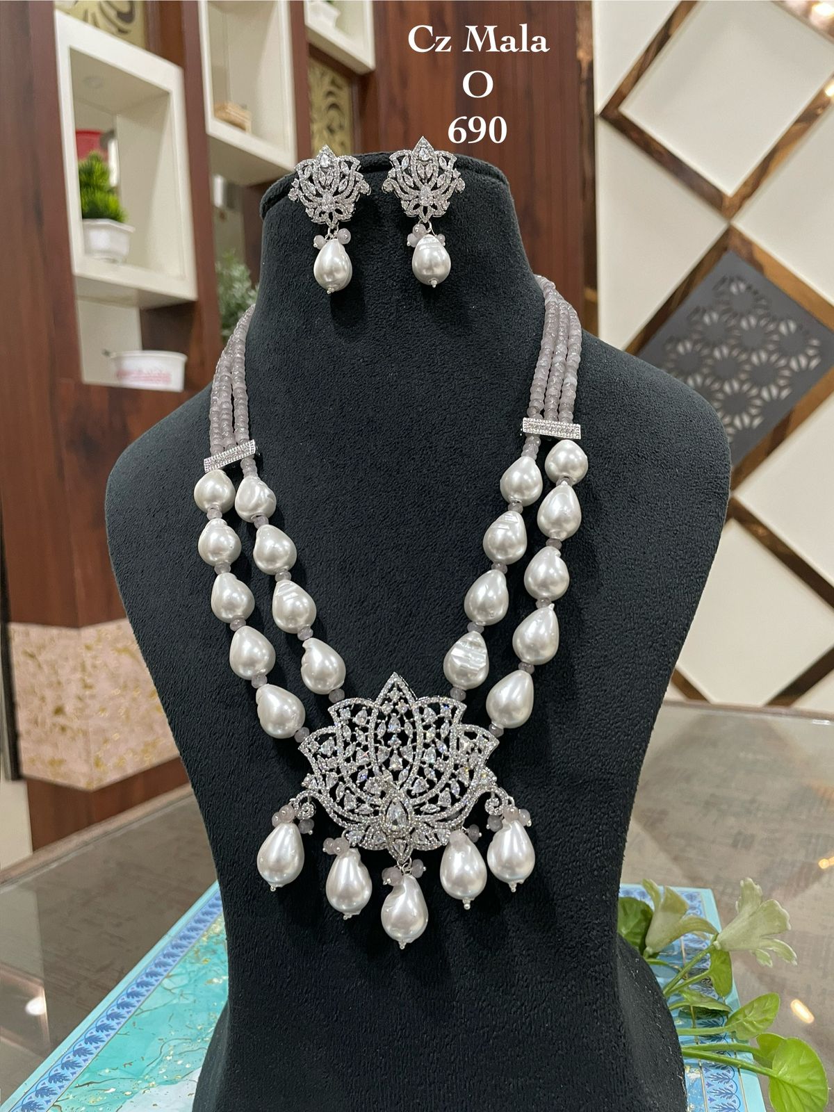 Lotus CZ Pendant Grey Onyx & Shell Pearl Mala Set - 22 Inch - AAA Quality