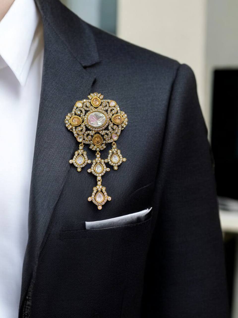 Premium quality antique polish polki kundan brooches in colours