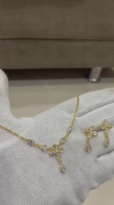 Radiant Blossom: The Diamond-Drop Floral Necklace Set
